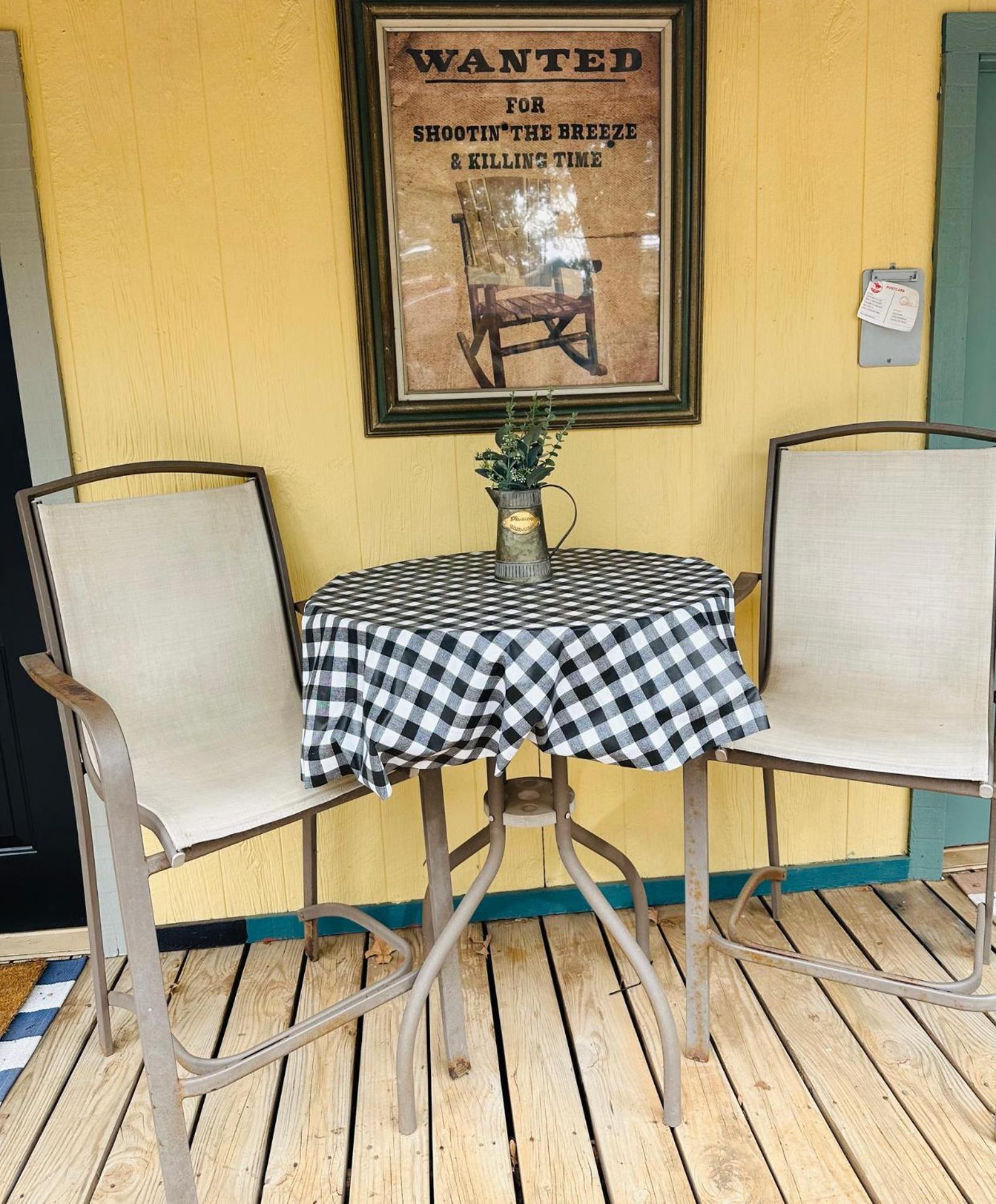 Acorn Hideaways Canton Rustic Old West Frontier Suite Екстериор снимка