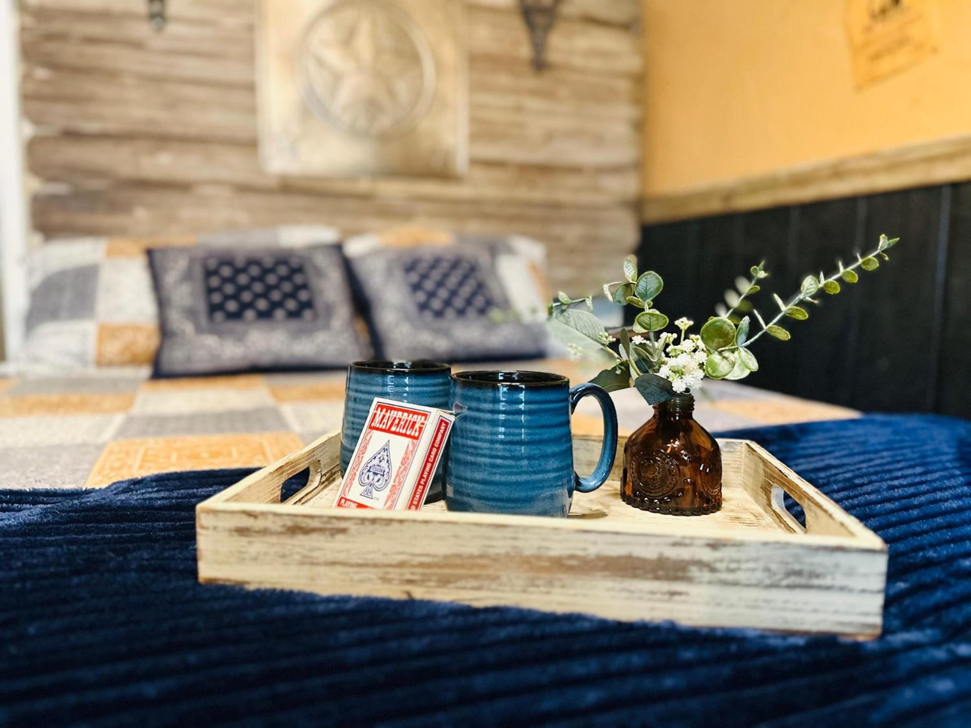 Acorn Hideaways Canton Rustic Old West Frontier Suite Екстериор снимка
